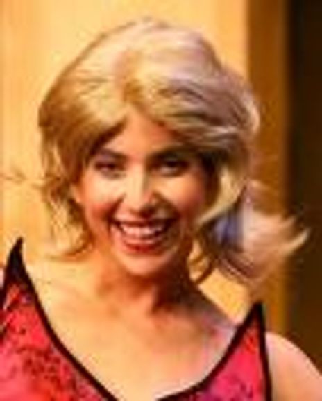 Andrea Mellos Headshot