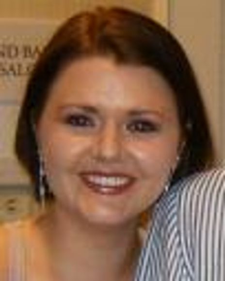 Katie Spellman Headshot