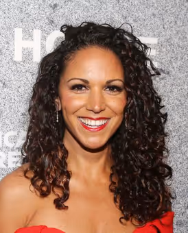 Jennifer Rias Headshot