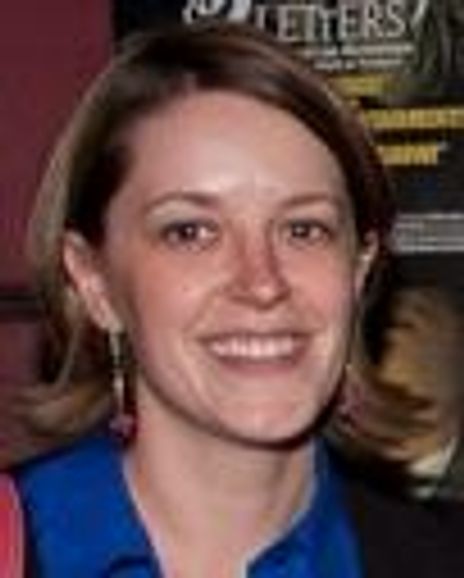 Tricia Watts Headshot