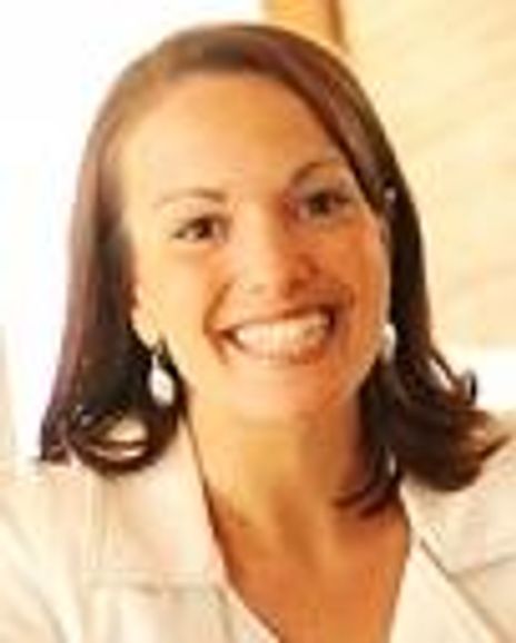 Kara Linday Headshot