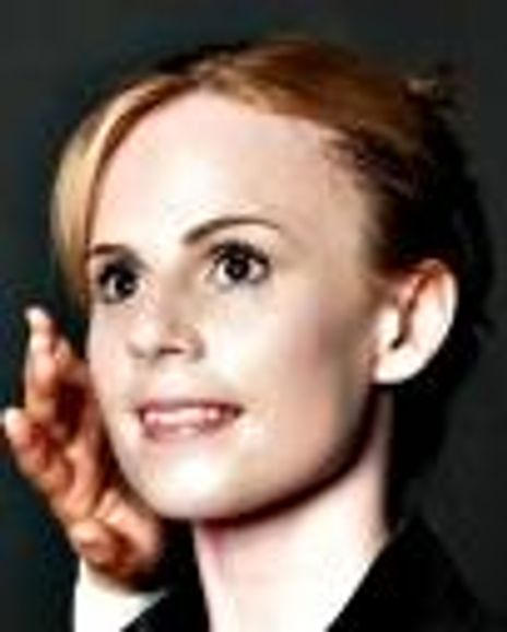 Heather Manly Headshot