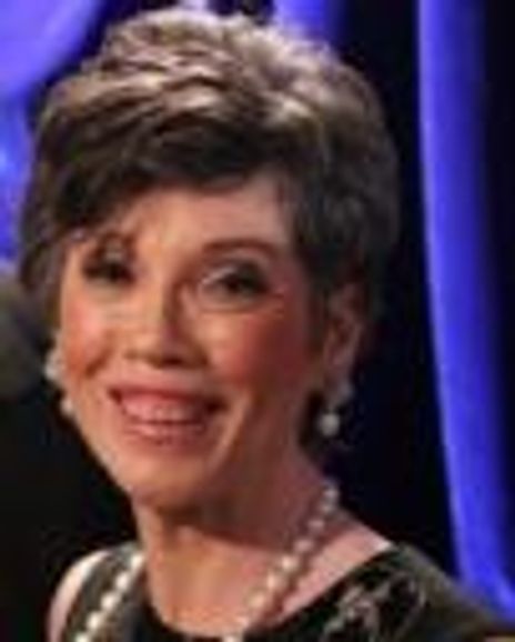 Carole Shorenstein Hayes Headshot