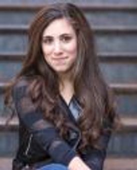 Jennifer Baker Headshot