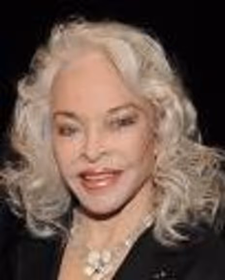 Lois Aldrin Headshot