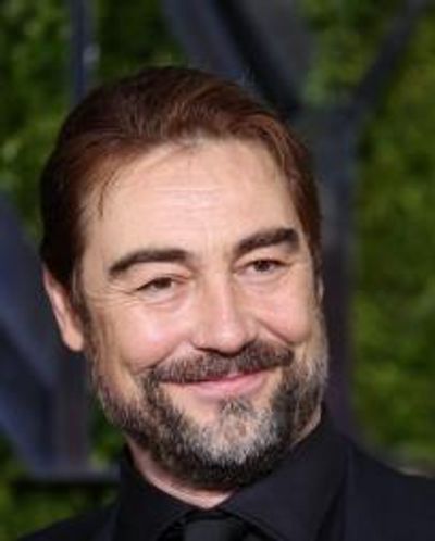 Nathaniel Parker Headshot