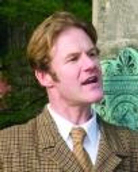 Peter Simon Hilton Headshot