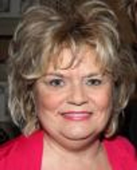 Terri Herdlicka Headshot