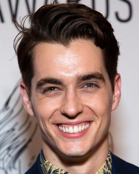 Kyle Selig Headshot