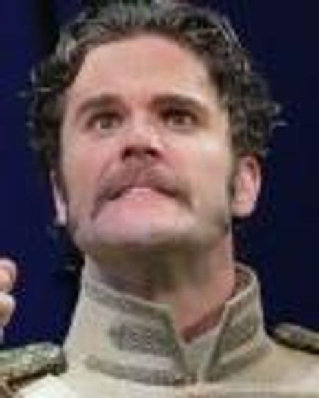 Lee Gregory Headshot