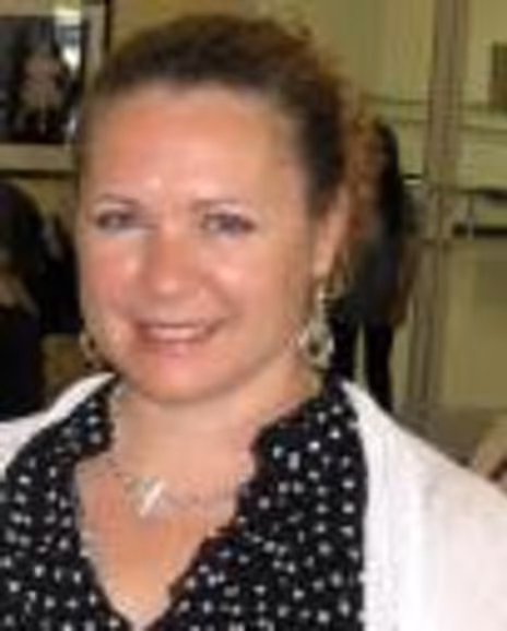 Suzzette Secrest Headshot