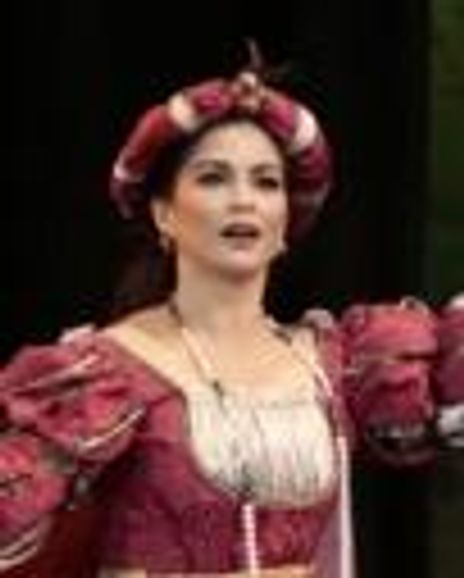 Chin Chin Gutierrez Headshot