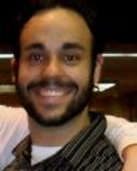 Daniel Castro Headshot