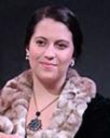 Tania Marinos Headshot