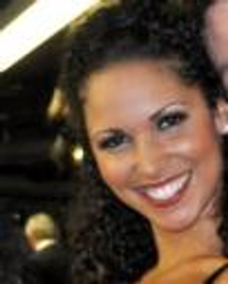 Hennifer Rias Headshot