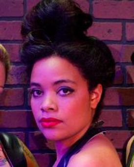 Aliya Bowles Headshot