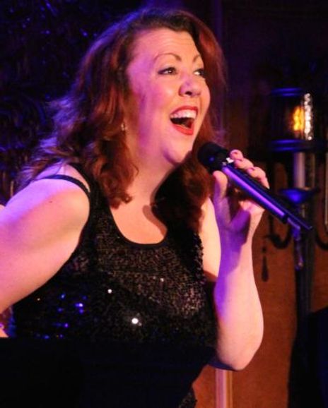 Jennifer Perry Headshot