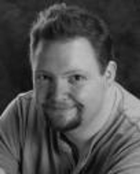 Chris Warren Headshot