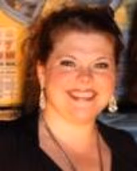 Jaime Janischewski Headshot