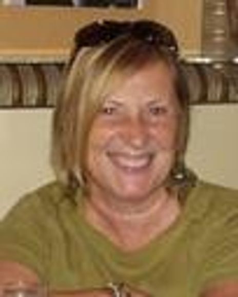 Debbie Kraski Headshot