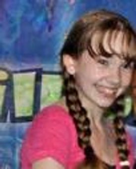 Holly Taylor Headshot