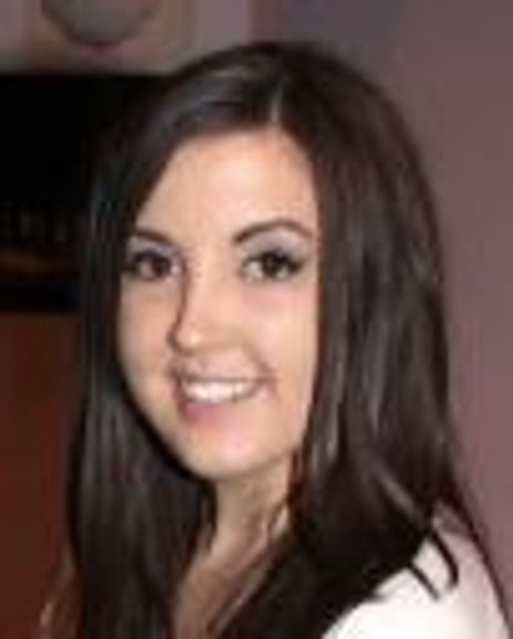 Ashley Holmes Headshot