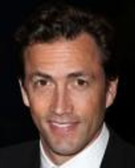 Andrew Shue Headshot