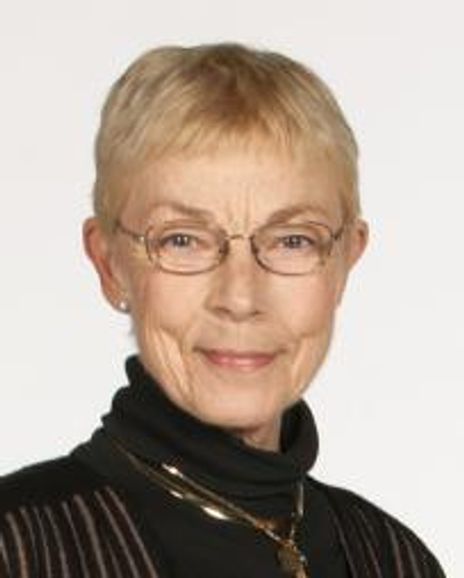 Anne-Charlotte Hanes Harvey Headshot