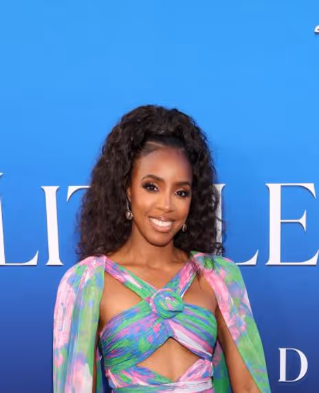 Kelly Rowland Headshot