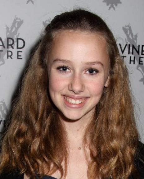 Olivia Scott Headshot