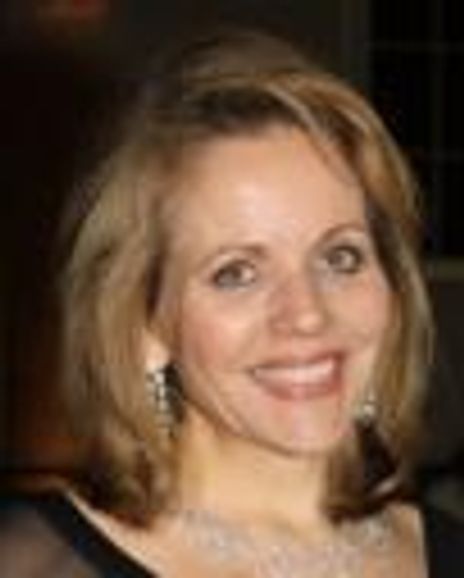 Renee Flemming Headshot