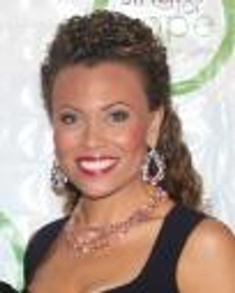 Jennifer Aylmer Headshot