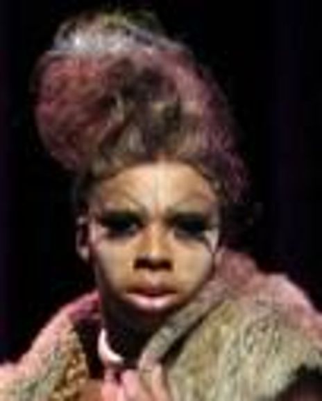 Honey Davenport Headshot