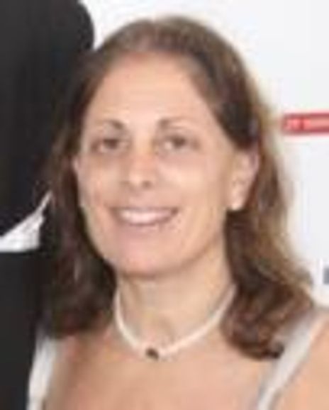 Caroline Stewart Headshot