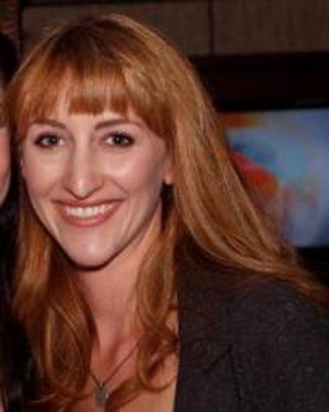 Lesley McKinnell Headshot