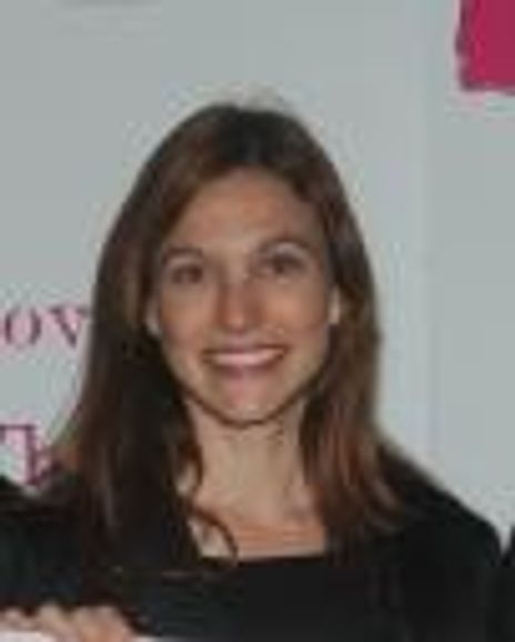 SuzAnne Elliott Headshot