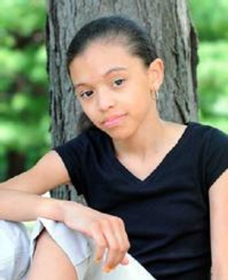 Shannon Tavarez Headshot