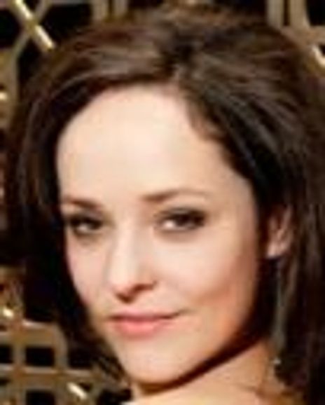 Lucy Maunder Headshot