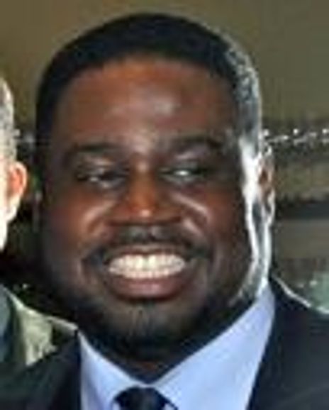 Roderick Dixon Headshot