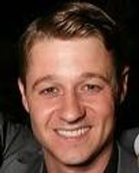 Ben McKenzie Headshot