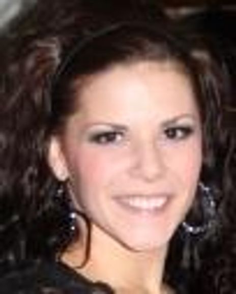 Wendi Stoltzfus Headshot