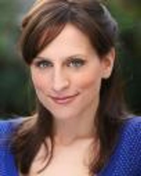 Melissa Lyons Headshot