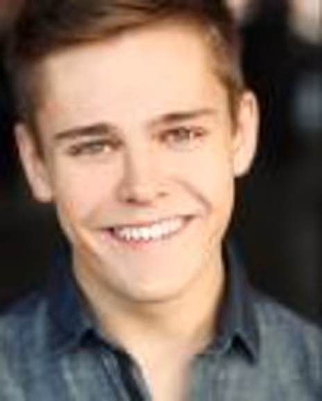 Tanner Pflueger Headshot