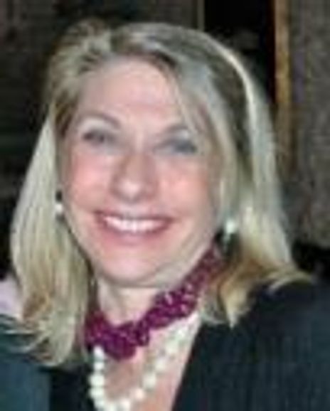 Debra Kusnetz Headshot