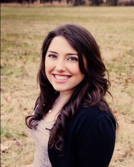 Samantha Sharpe Headshot