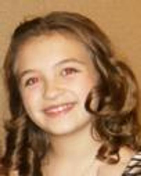 Grace Goble Headshot