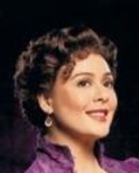 Dawn Zulueta Headshot