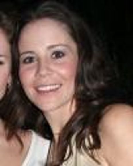 Sara Schnidt Headshot