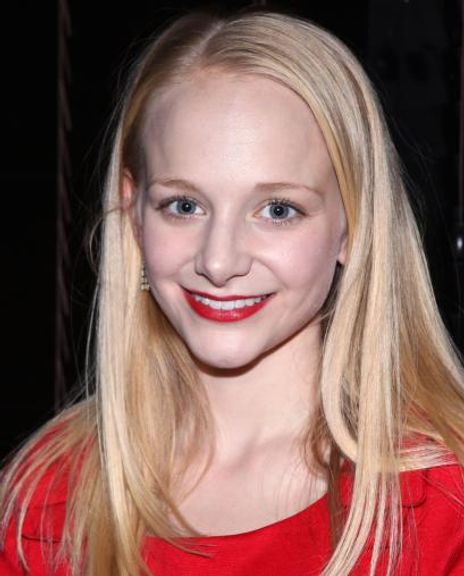 Erin Wilhelmi Headshot