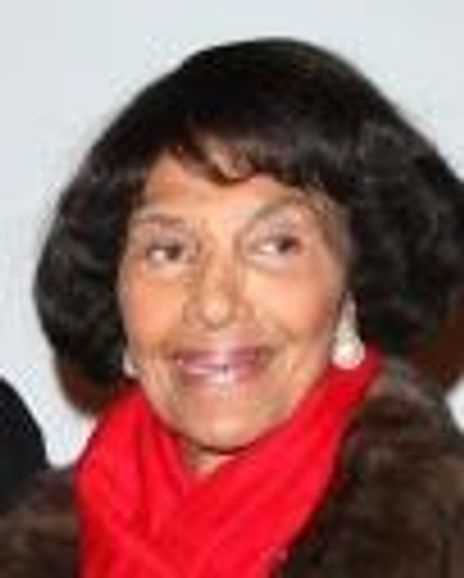 Alma Rangle Headshot